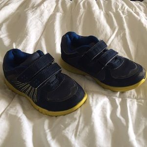 Carter’s Velcro Sneakers